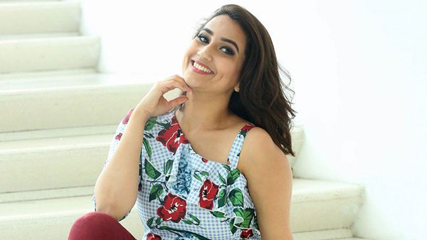 ఫ్రీలాన్స్ యాంకర్గా రికార్డు