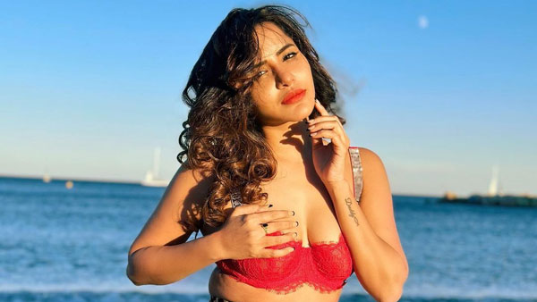 టిక్ టాక్ లేని సమయంలో..