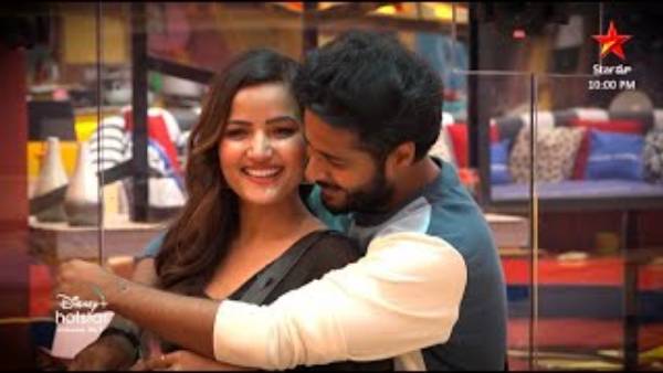 హౌజ్ లో 9 మంది..