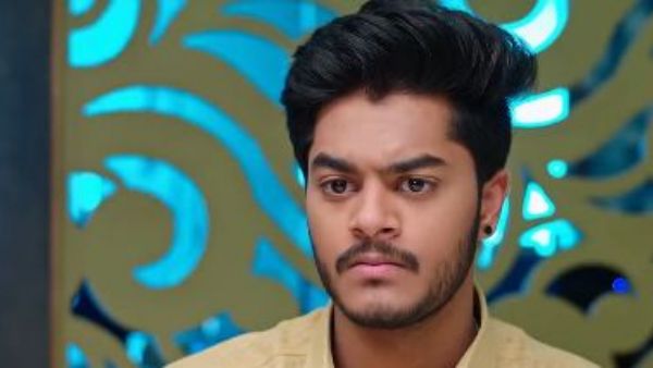 రక్తం వచ్చేలా కొట్టిన అఖిల్