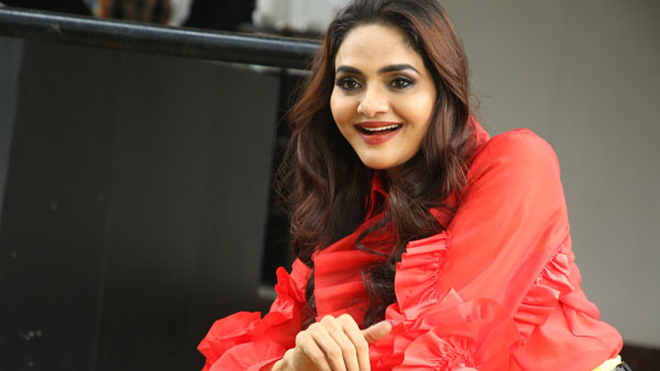దర్శకుల డిమాండ్ మేరకు