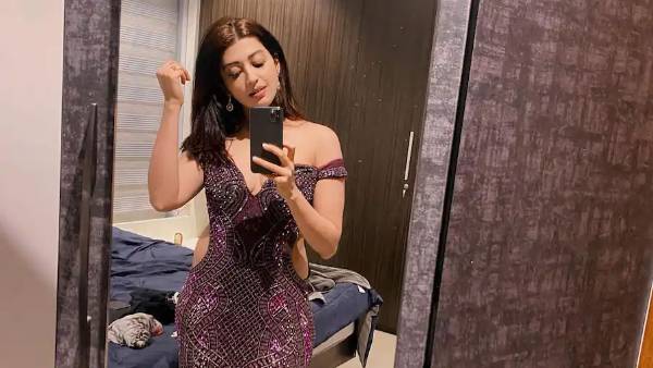 ప్రణిత బెడ్రూం పిక్స్ వైరల్