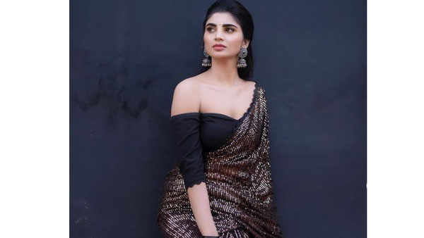 సోషల్ మీడియాలో ఫుల్ బిజీ