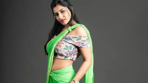 టీవీకి దూరం.. ఆల్బమ్లు
