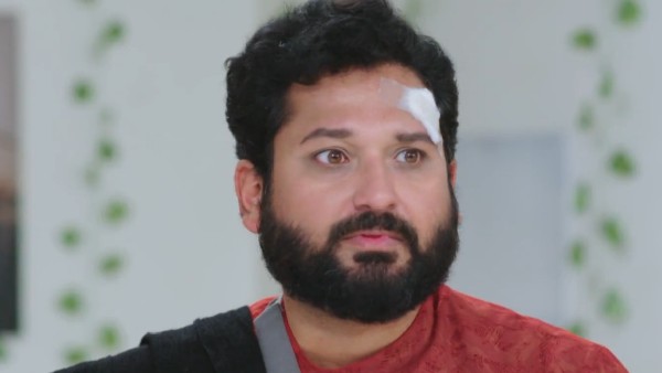 షాక్ అయిన మహేంద్ర..