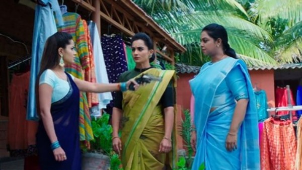 మోనితను అరెస్ట్ చేసిన పోలీసులు