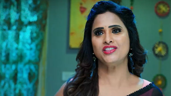 లాస్య మాటలను వినకుండానే