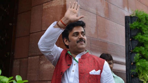 మీరు నలుగురు పిల్లల్ని కన్నారుగా...