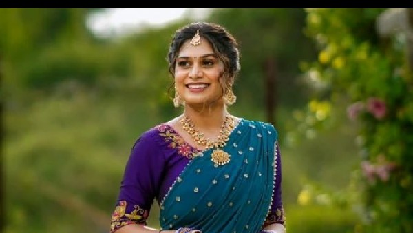 పాపులర్ సింగర్ కోసం..