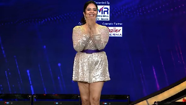 శ్రీముఖి లుక్స్ వైరల్