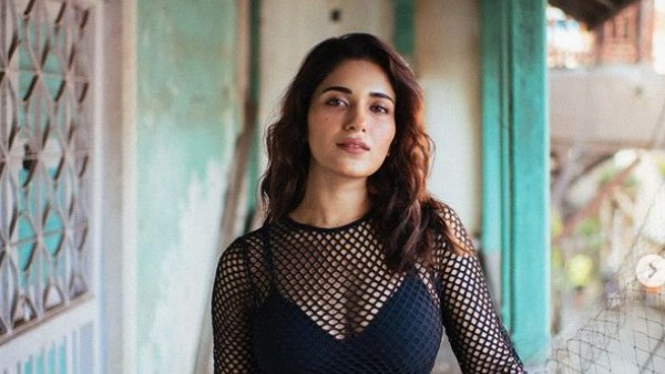ఆ వీడియోలు... ఫుల్ పాపులర్