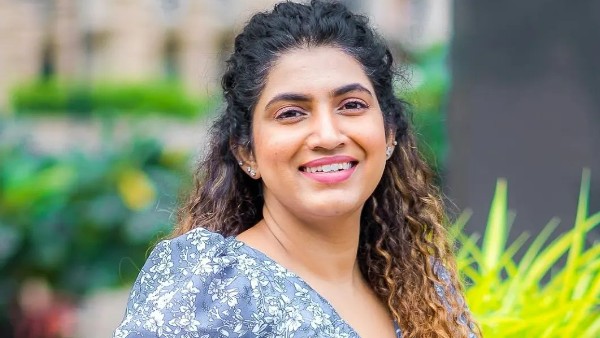 ‘అదిరింది’ అంటూ యాంకర్