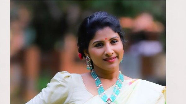 తెలంగాణ యాసతో..