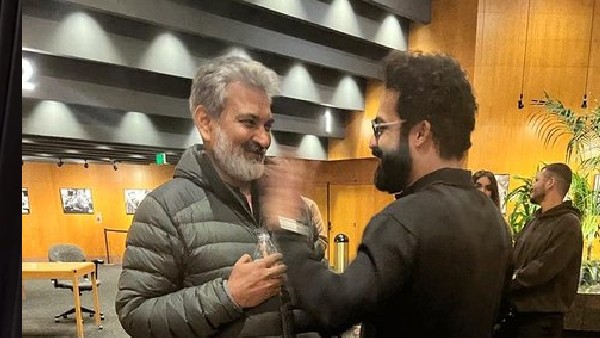కనుబొమ్మతో ఫెర్ఫార్మెన్స్