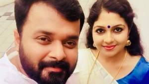 నటుడితో రెండో పెళ్లి పెటాకులు…13 ఏళ్ల బాలుడి తల్లితో అఫైర్.. నటి సంచలనం !